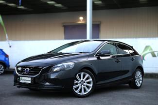 2015 Volvo V40 - Thumbnail