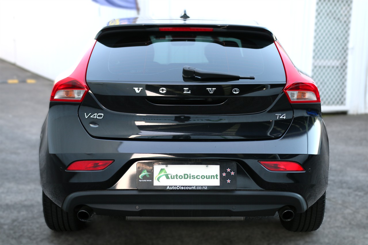 2015 Volvo V40