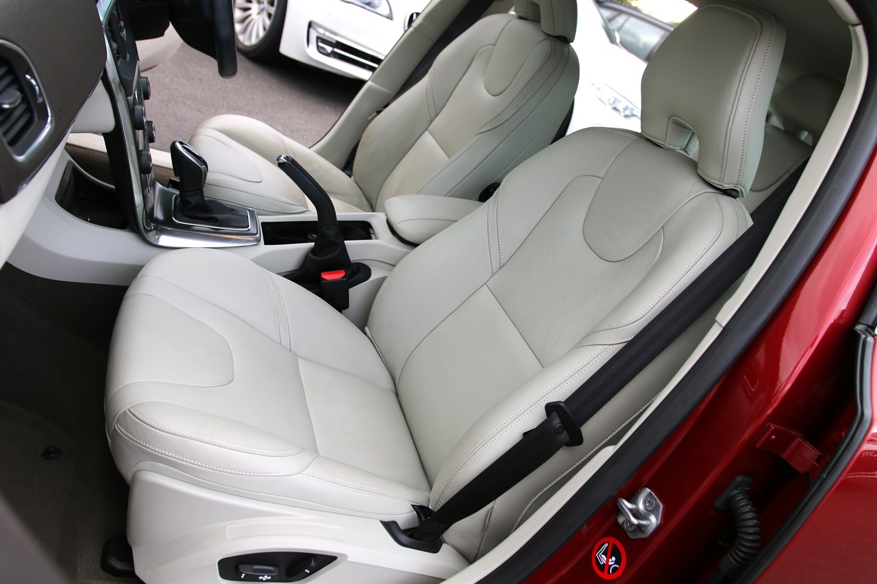 2015 Volvo V40