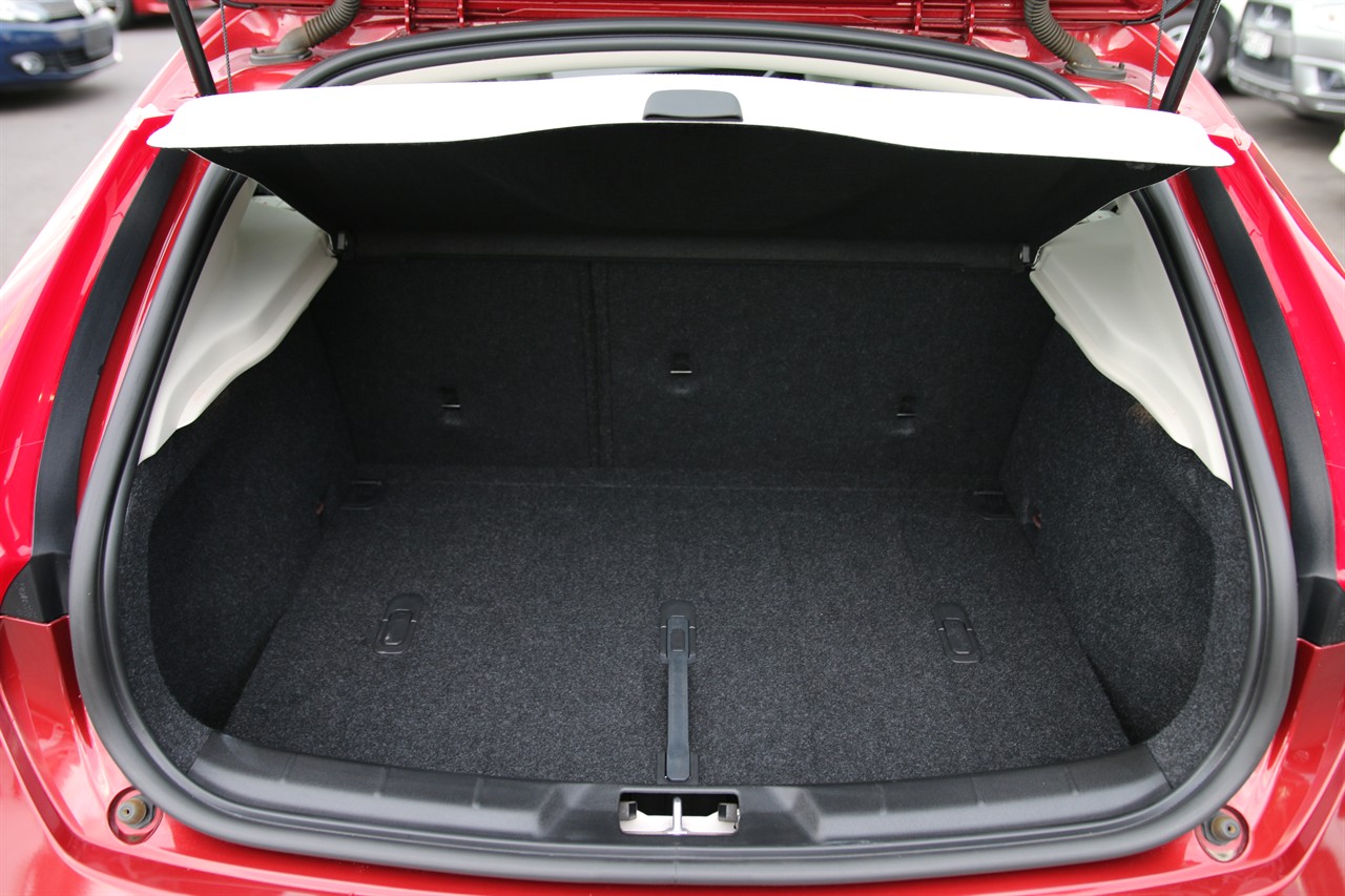 2015 Volvo V40