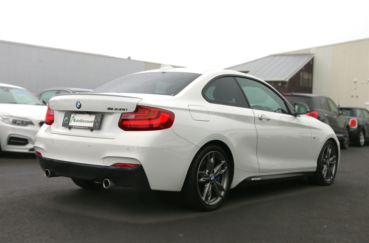 2014 BMW M235i