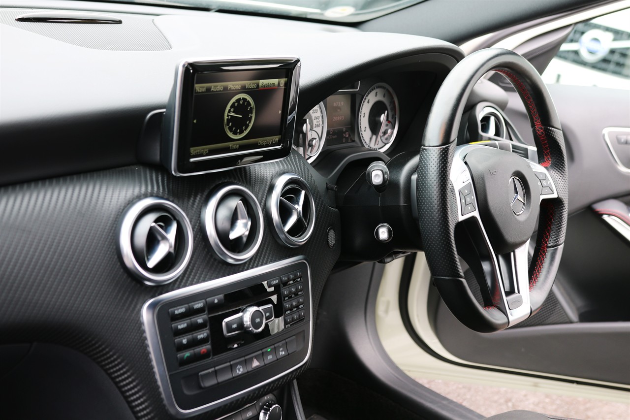 2013 Mercedes-Benz A 180
