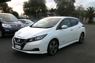 2019 Nissan Leaf - Thumbnail
